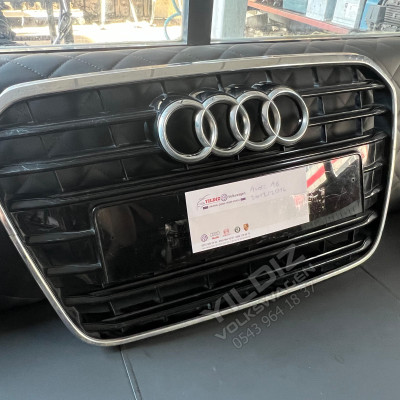 Audi A6 4G0853651 Çıkma Ön Panjur 2012-2014